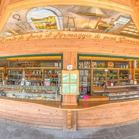 Bed & Breakfast Dalla Fattoria Della Patty Pieve Di Ledro
